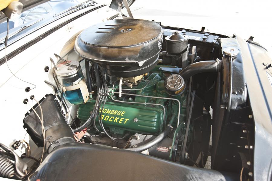  Oldsmobile 98 Fiesta Convertible 1953 года  (фото 64 из 87)